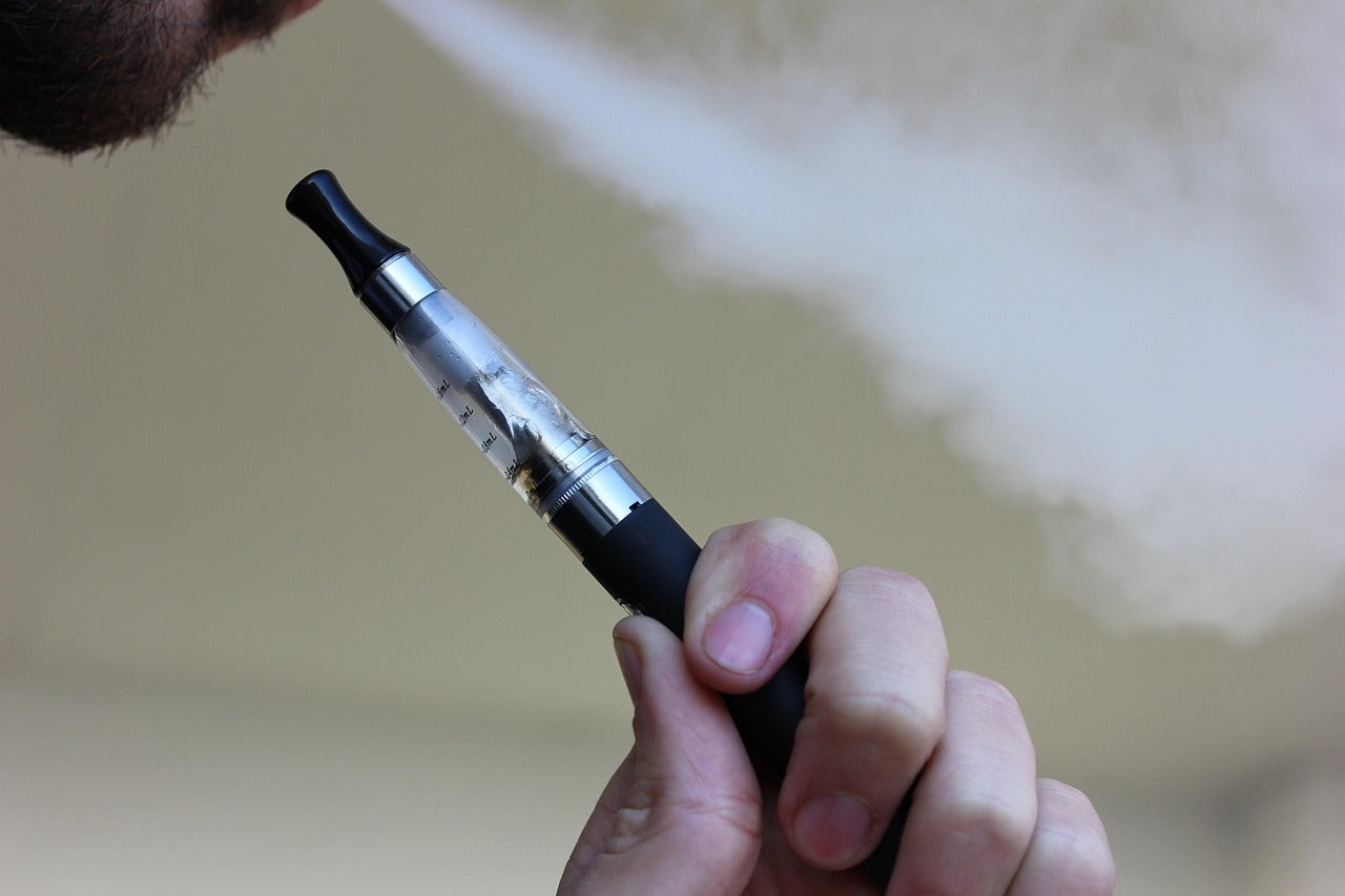 what happens if you smoke an expired disposable vape Do vapes expire? How to tell yours has – Juicemate why are some juul blueberry watermelon vape Size:10 Pack Fcuking FAB Geek Bar Pulse Disposable Vape