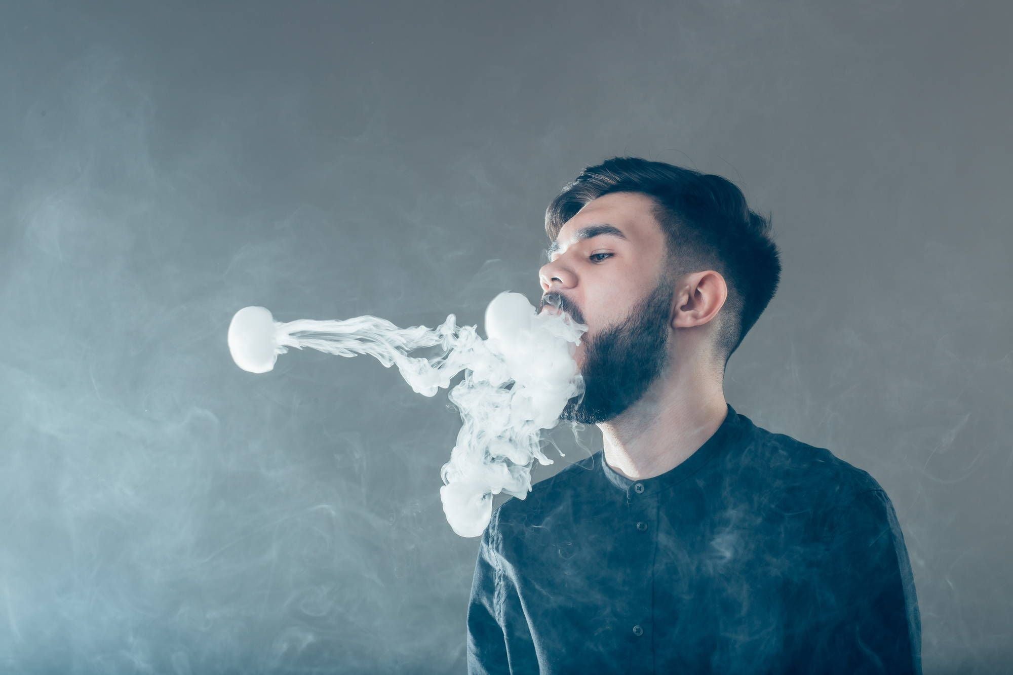 Top 8 Best Easy Vape Tricks for Beginners Juicemate Top 8 Best Easy Vape Tricks for Beginners Juicemate